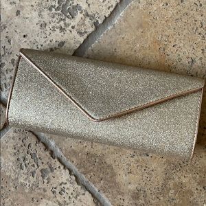 Gold clutch